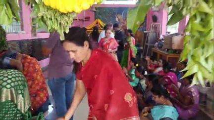 తునిలో ఘనంగా ప్రారంభమైన గంధ అమావాస్య జాతర ఉత్సవాలు