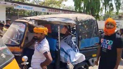 जगदीशपुर: कजरेली बाईपास के पास दो ट्रकों की टक्कर, एक खलासी की मौत