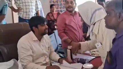 బెల్లంపల్లి: కన్నాల గ్రామపంచాయతీలోని రైతు వేదికలో నిర్వహించిన భూభారతి అవగాహన సదస్సులో పాల్గొన్న జిల్లా కలెక్టర్ కుమార్ దీపక్