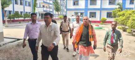फारबिसगंज: फारबिसगंज के +2 अम्बेडकर आवासीय विद्यालय की कार्यकारणी की बैठक में विधायक ने की शिरकत