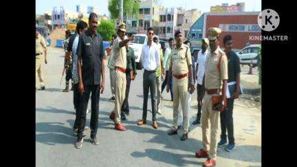చిట్యాల: చిట్యాల పట్టణంలో ప్లై ఓవర్ నిర్మాణ పనులను పరిశీలించిన జిల్లా ఎస్పీ శరత్ చంద్ర పవర్