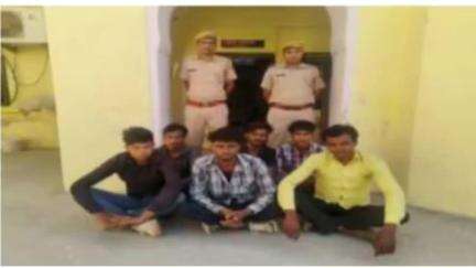 बौंली: अवैध बजरी खनन और परिवहन करने वाले के खिलाफ कार्रवाई, पुलिस की गाड़ी की रेकी करते हुए 6 व्यक्तियों को किया गिरफ्तार