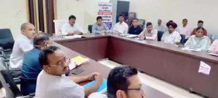 श्रीकरणपुर क्षेत्र के दौरे पर रहे संभागीय आयुक्त व पुलिस महानिरीक्षक, बीएसएफ अधिकारियों और जवानों से की मुलाकात