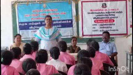 சோளிங்கர்: பரிமளா பாண்டுரங்கன் கல்லூரியில் பெண்கள் மற்றும் குழந்தைகளுக்கு எதிராக நடைபெறும் குற்ற சம்பவங்களை தடுப்பது குறித்து விழிப்புணர்வு நிகழ்ச்சி நடைப்பெற்றத