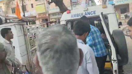 बालेसर: भारत माला रोड पर सिरमंडी चैराई के बीच हुआ भीषण सड़क हादसा, चलती स्कॉर्पियो गाड़ी ट्रक में जा घुसी