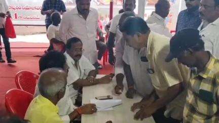 నరసాపురం: నరసాపురం జనసేన పార్టీ కార్యాలయంలో ప్రజా సమస్యల పరిష్కార వేదిక కార్యక్రమాన్ని నిర్వహించిన ఎమ్మెల్యే నాయకర్