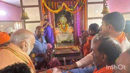 ಯಲ್ಲಾಪುರ: ಮೈನಳ್ಳಿ ಮಾರಿಕಾಂಬಾ ದೇವಿಯ ಪ್ರತಿಷ್ಠಾನ ಮಹೋತ್ಸವ, ಶಾಸಕ ಹೆಬ್ಬಾರ್ ಭಾಗಿ