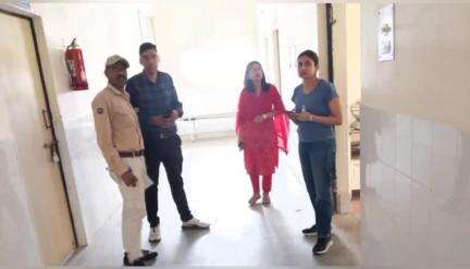 बाराकोट:खंड विकास अधिकारी बाराकोट ने प्राथमिक स्वास्थ्य केंद्र बाराकोट का किया भ्रमण।