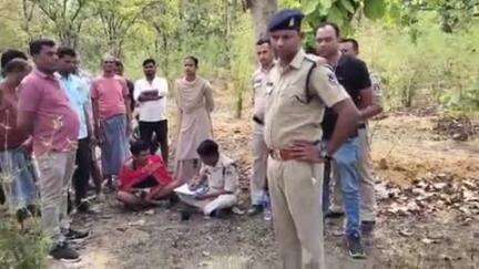 रामानुजनगर: रामानुजनगर में नाबालिग बच्ची का शव जंगल में मिला, क्रूरता से की गई हत्या, नग्न अवस्था में मिला शव