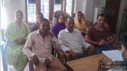 गलोड़: बाड़ी फर्नोहल क्षेत्र में श्रम कल्याण बोर्ड ने लगाया जागरूकता शिविर, बोर्ड की योजनाओं की दी जानकारी
