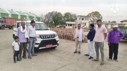 बटियागढ़: बटियागढ़ तहसीलदार योगेन्द्र चौधरी ने कृषि उपज मंडी में खरीदी केंद्र का दौरा किया, अनाज को व्यवस्थित रखने के निर्देश दिए