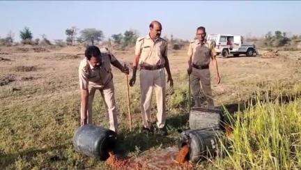 गंगधार: गंगधार क्षेत्र में आबकारी विभाग ने मारा छापा, 8 धावे और 3 भट्ठियां की नष्ट, 105 लीटर अवैध शराब की जब्त