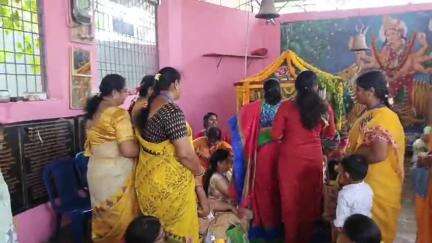 తునిలో మహిళలకు ముత్తైదువుకిట్లు అందించిన భద్రకాళీ దేవస్థానం ఒక చక్కని ఆధ్యాత్మిక ఘట్టం