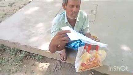 धौरहरा: बाबुरी गांव में दबंगों ने रास्ते की जमीन पर किया जबरन अवैध कब्जा, पीड़ित ने उच्च अधिकारियों से की शिकायत