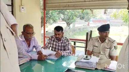 सुगौली: सुगौली थाना परिसर में जनता दरबार का हुआ आयोजन