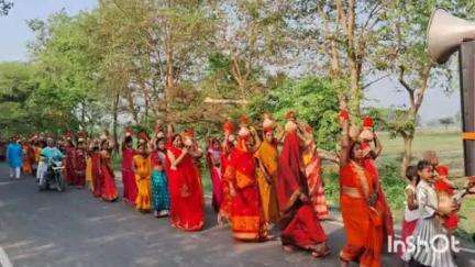 अंधराठाढ़ी: सिसौनी गांव में पांच दिवसीय महादेव पूजनोत्सव के लिए भव्य कलश शोभायात्रा निकाली गई
