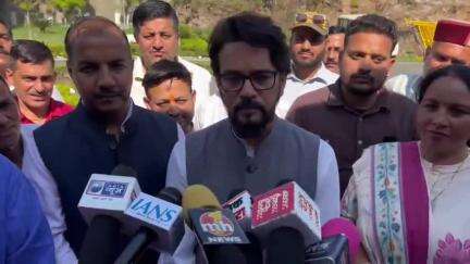 बिलासपुर सदर: सांसद और पूर्व केंद्रीय मंत्री अनुराग ठाकुर पहुंचे जिला बिलासपुर, कार्यकर्ताओं ने किया भव्य स्वागत