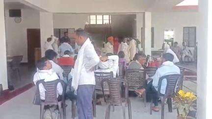राठ: राठ कोतवाली परिसर में आयोजित समाधान दिवस, चार शिकायतों का हुआ निस्तारण