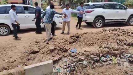 తాడేపల్లిగూడెం: నియోజకవర్గంలో జరుగుతున్న పలు అభివృద్ధి పనులను పరిశీలించిన ప్రభుత్వ విప్ బొలిశెట్టి శ్రీనివాస్