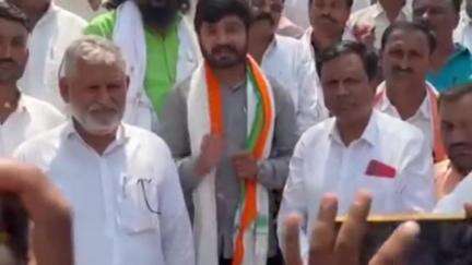 मुदखेड: पहलगाम हल्ल्याच्या मुख्य सुत्रधाराला शोधून कारवाई करा: युवक काँग्रेस जिल्हाध्यक्ष गाढेंची तहसील कार्यालयासमोर मागणी