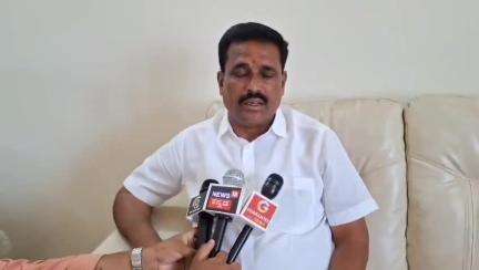 ಶಿಡ್ಲಘಟ್ಟ: ಕೆರೆ,ಕುಂಟೆ,ಬಾವಿ,ಕೃಷಿ ಹೊಂಡಗಳ ಬಳಿ ಜನತೆ ಎಚ್ಚರಿಕೆಯಿಂದ ಇರಬೇಕು- ನಗರದಲ್ಲಿ ಶಾಸಕ ರವಿಕುಮಾರ್ ಮನವಿ