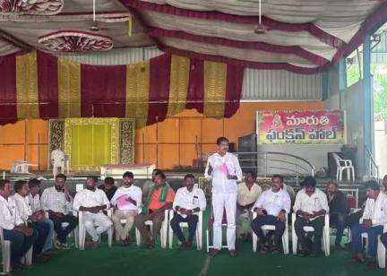 ఎల్లారెడ్డి: రథతోత్సవ సభకు కార్యకర్తలు భారీగా తరలి రావాలి ఎల్లారెడ్డి లో మాజీ ఎమ్మెల్యే సురేందర్