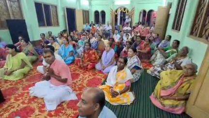 সাব্রুম: প্রচুর সংখ্যক ভক্তদের উপস্থিতিতে সাব্রুমের আনন্দপাড়া কমিউনিটি হলে হরিভক্তি প্রচারনী সভা অনুষ্ঠিত হয়