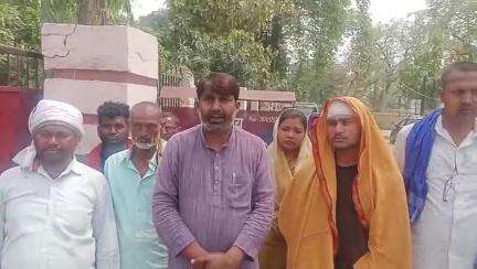 सरैया: गोरीगावा गांव में देव पूजा के दौरान मारपीट मामले में बीएसपी प्रतिनिधिमंडल ने डीएसपी से मुलाकात की