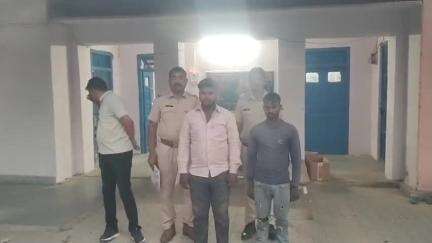 कोटड़ी: कोटडी पुलिस ने अवैध खनन गारनेट पर कार्रवाई की, 2 ट्रैक्टर और 2 सेपरेटर मशीन को किया ज़ब्त