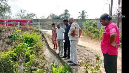বিলোনিয়া: 36 শান্তির বাজার কাঞ্চনগর 56নং বুথে পুরাতন রাস্তাকে নতুন ভাবে নির্মান কাজ চলছে নির্মাণ কাজ পরিদর্শন করেন মন্ডল সভাপতি