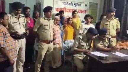 पकड़ी दयाल: पकड़ीदयाल पुलिस ने लक्ष्मी रोड से अपहृत बच्चे को बेलसंड से सकुशल किया दस्तयाब, सात आरोपी गिरफ्तार