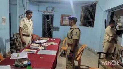 बिक्रम: पटना के श्री सरत आर एस नगर पुलिस अधीक्षक पश्चिमी ने बिक्रम थाने का किया औचक निरीक्षण