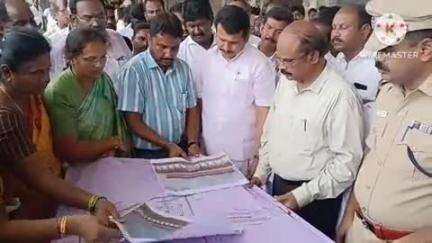 கரூர்: திருமாநிலையூர் புதிய பேருந்து நிலையம் கட்டுமான பணி அமைச்சர் ஆய்வு