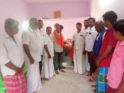 ஆண்டிப்பட்டி: ஆண்டிபட்டி அருகே ஜக்கம்பட்டியில் BJP நகர அலுவலகம் திறப்பு விழா நடைபெற்றது