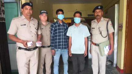 गरुड़: गागरीगोल निवासी बुजुर्ग महिला के गले से सोने की माला चोरी करने वाले दो शातिर चोरों को बैजनाथ पुलिस ने किया गिरफ्तार
