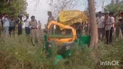 बिधूना: सुंदरपुर गांव के मोड़ के समीप तेज रफ्तार ऑटो पेड़ से टकराया, हादसे में दो लोगों की मौत, दो गंभीर रूप से घायल