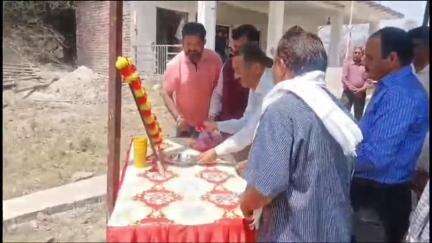 बंगाणा: पूर्व मंत्री वीरेंद्र कंवर ने छपरोह में कहा, कांग्रेस को संविधान से अधिक शरीयत पर विश्वास