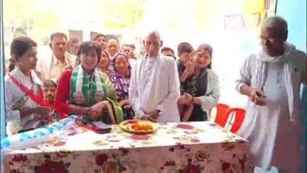 अतर्रा: बदौसा रोड पर JDU कार्यालय का प्रदेश उपाध्यक्ष शालिनी पटेल ने किया उद्घाटन