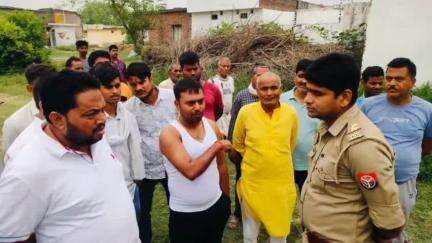 तरबगंज: तरबगंज थानाक्षेत्र के सिंगहाचंदा में चोरों का आतंक, प्रधान समेत तीन घरों से नगदी और जेवरात लेकर हुए फरार