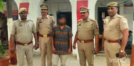 धामपुर: रेहड़ क्षेत्र से पुलिस ने दहेज उत्पीड़न के फरार ईनामी अभियुक्त को गिरफ्तार कर चालान किया