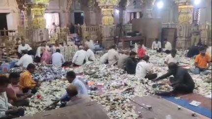 भदेसर: श्री सांवरिया जी मंदिर का खुला मासिक दान पत्र, पहले चरण में 10 करोड़ की हुई गिनती
