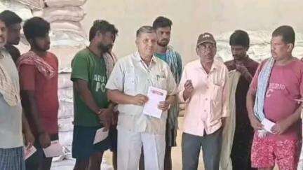 ఎమ్మిగనూరు: ఎమ్మిగనూరులో సిఐటియు ఆధ్వర్యంలో హమాలీలతో మండల కార్యదర్శి రాముడు సమావేశం