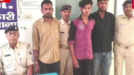 ढाका: ढाका पुलिस ने शराब के नशे में तीन पियक्कड़ों को गिरफ्तार कर भेजा जेल