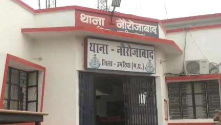 नौरोजाबाद: ग्राम सिंहपुर में देवर ने भाभी की हत्या कर 3 फुट गड्ढे में दफनाया, क्षेत्र में हड़कंप
