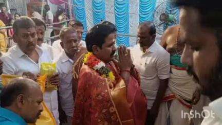 குடவாசல்: திருப்பாம்புரம் சேஷபுரீஸ்வரர் ஆலயத்தில் ராகு கேது பெயர்ச்சி விழாவை தொடர்ந்து முன்னாள் அதிமுக அமைச்சர் காமராஜ் நேரில் சுவாமி தரிசனம்