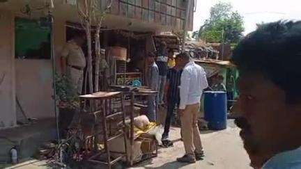 सेलू: केळझर येथे चोरट्यांचा धुमाकूळ; दुसऱ्या दिवशीही एकाच रात्री घरासह 4 दुकाने फोडली, सेलू पोलिसांत गुन्हा नोंद