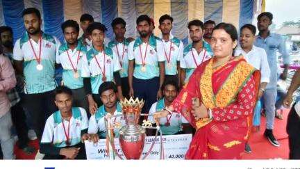 নলহাটি ১: নলহাটি ১ নম্বর ব্লকের হরিওকা গ্রামে MLA CUP প্রতিযোগিতার ফাইনাল ম্যাচ