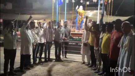 भैंसदेही: पहलगाम आतंकी हमले के विरोध में कांग्रेस कार्यकर्ताओं ने भैंसदेही में निकाला कैंडल मार्च, मारे गए लोगों को दी श्रद्धांजलि