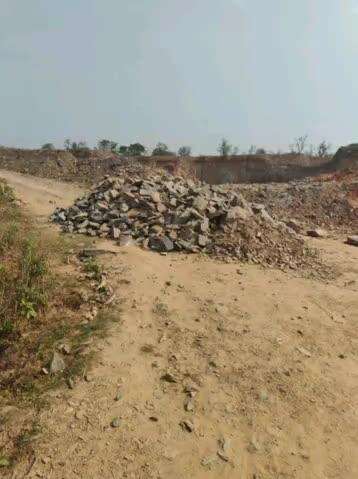 पटमदा: ₹2 लाख की रंगदारी मांगने के लिए खदान का रास्ता रोकने पर पटमदा में 30 लोगों पर एफआईआर दर्ज