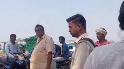 बगीचा: ग्राम भादू में सरकारी जमीन पर लगे पेड़ों की अवैध कटाई को लेकर ग्रामीणों ने तहसीलदार से की शिकायत